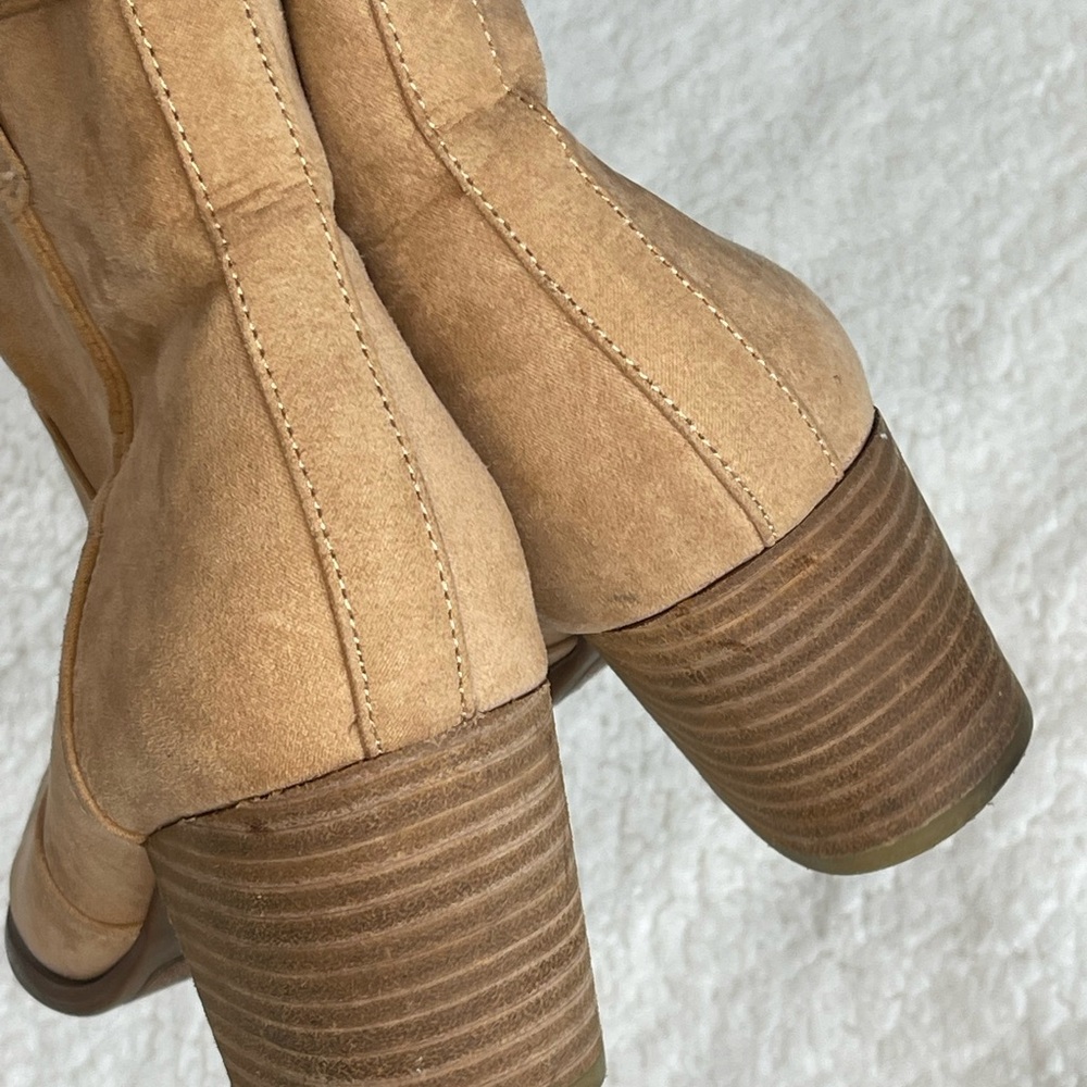Carlos by Carlos Santana Light Brown/Tan Ankle Booties - Picture 4 of 7